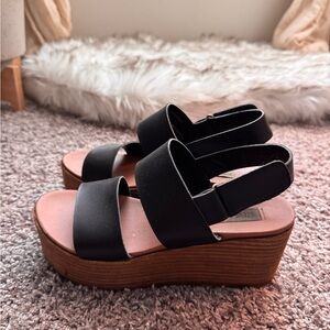 Black Platform Sandals